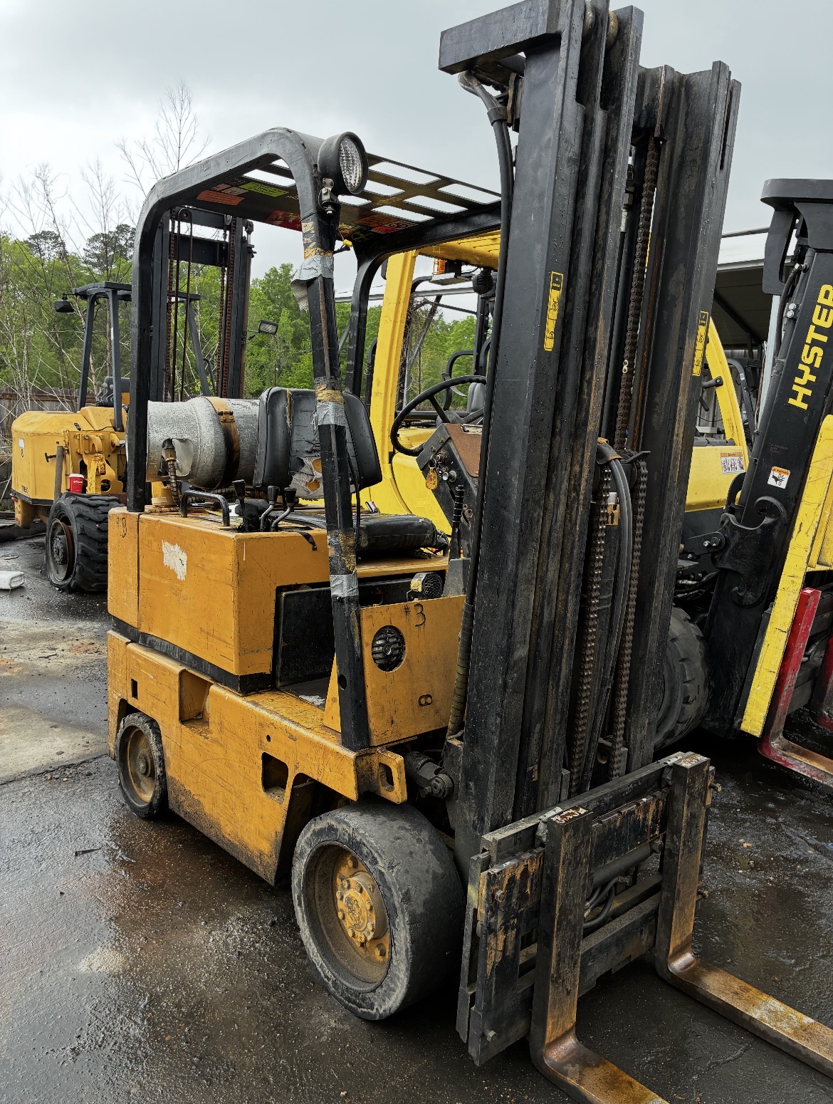 1989 Caterpillar 3,000 LB Forklift